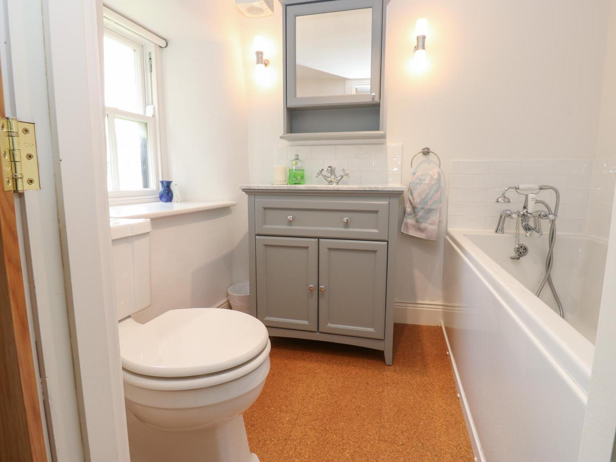 Cross View Cottage ألستون المظهر الخارجي الصورة